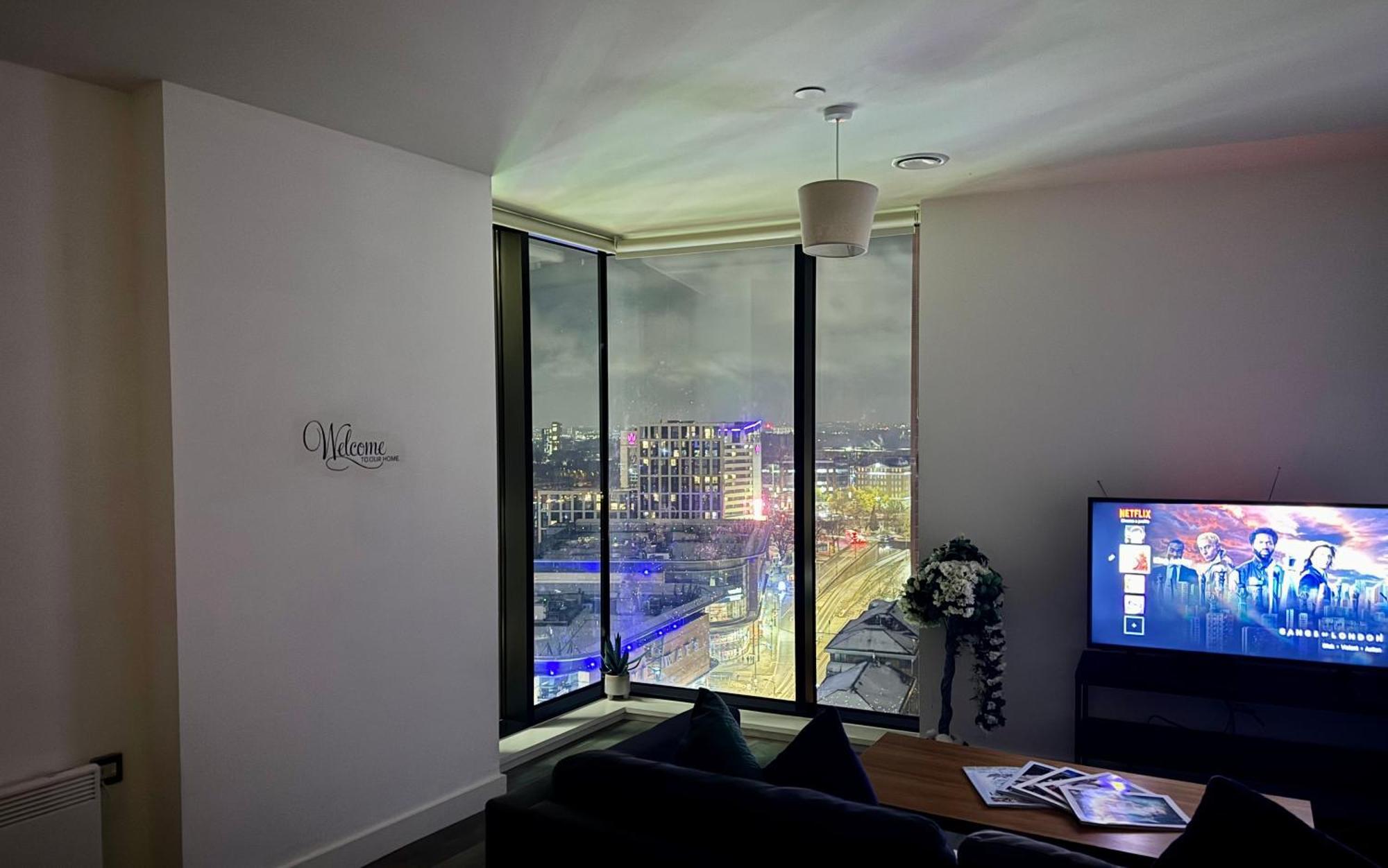 Premium Deals L Last-Minute Stay L 4 Min Walk To Birmingham Central Library L 18Th Floor 2 Bed 2 Bath City Centre Penthouse With Gym & Netflix By Jvt Short Lets Exterior foto